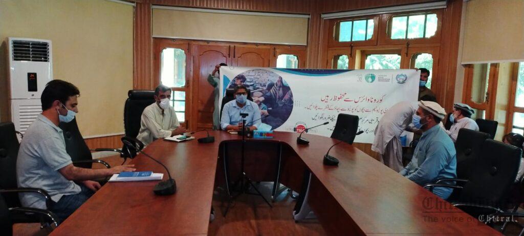 Chitral Times - The voice of Chitral | لوئر چترال میں پانچ روزہ قومی پولیومہم کا آغاز، اسسٹنٹ کمشنر نے قطرے پلواکر مہم کا افتتاح کیا chitraltimes nid polio campaign4