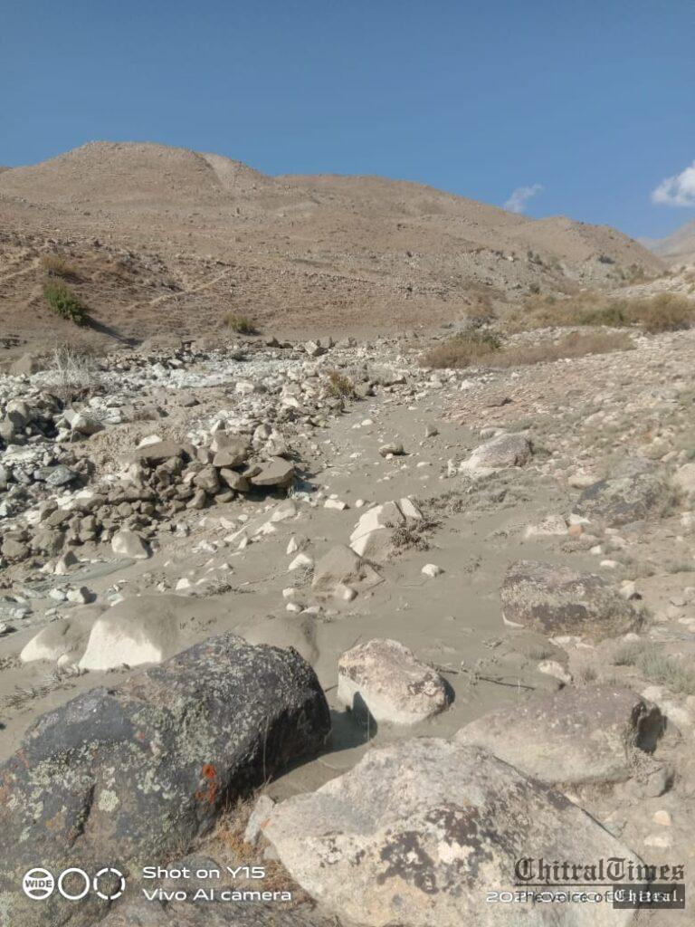 chitraltimes shandur flood washed away road 4