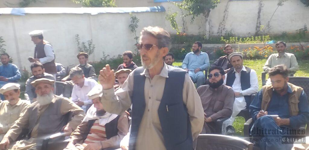 Chitral Times - The voice of Chitral | پندرہ برسوں سےزیرتعمیر بونی بوزند روڈ کی تکمیل کو اس کی مطلوبہ معیار کے مطابق یقینی بنائی جائے۔عمائدین chitraltimes torkhow press forum booni bozund road 10