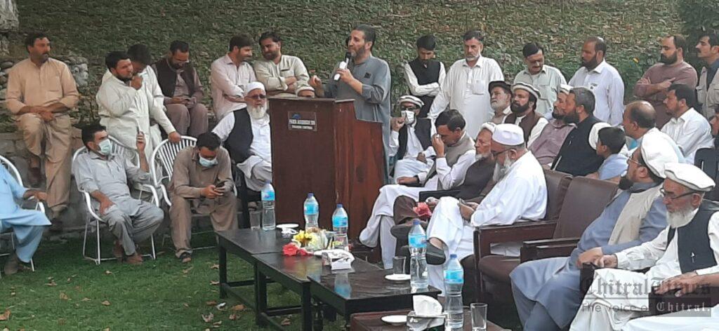 Chitral Times - The voice of Chitral | تجار یونین چترال کے نومنتخب کابینہ کی تقریب حلف برداری، ڈی سی اور اے سی چترال کے تبادلہ کا مطالبہ chitraltimes tujjar union chitral oath maghfirat shah