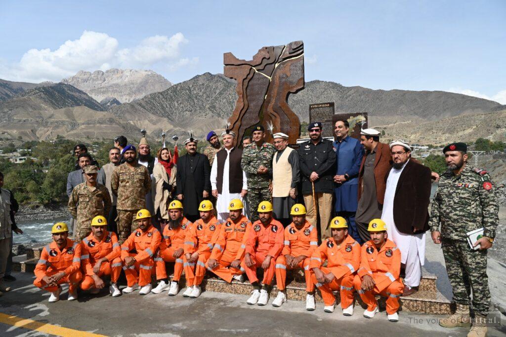 chitraltimes Chief Minister Khyber Pakhtunkhwa Mahmood Khan visit chitral