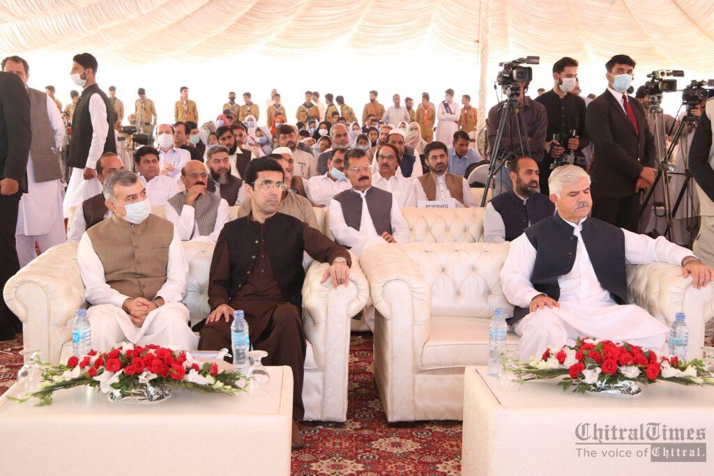 chitraltimes cm kp and taraki inagurated furniture supply to schools scaled