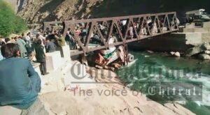 chitraltimes garamchashma bridge broken truck plunged into river