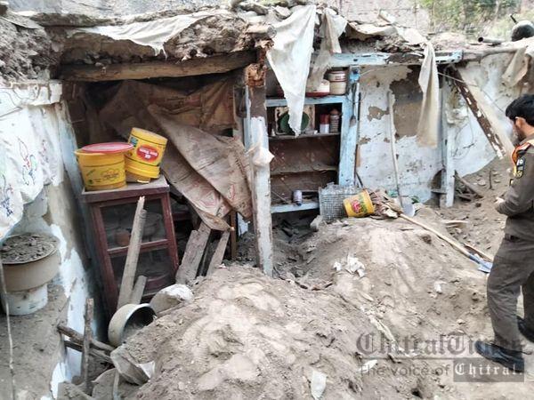 chitraltimes house collapsed at koghuzi chitral