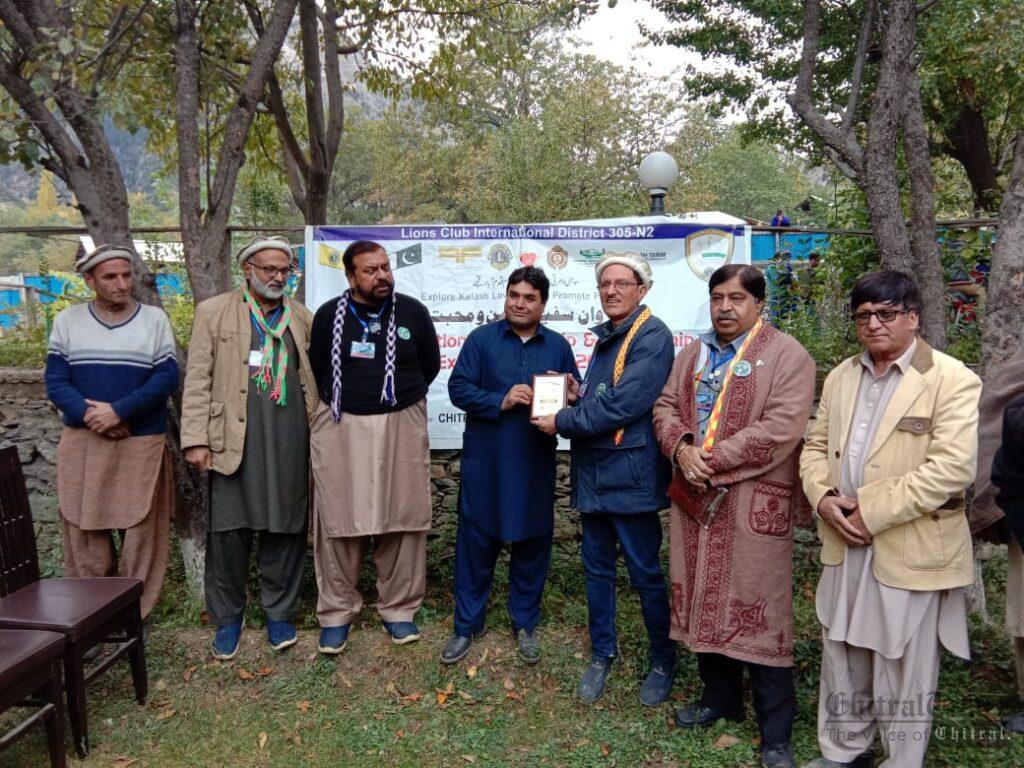 chitraltimes psag distributes gifts amongs kalash community4