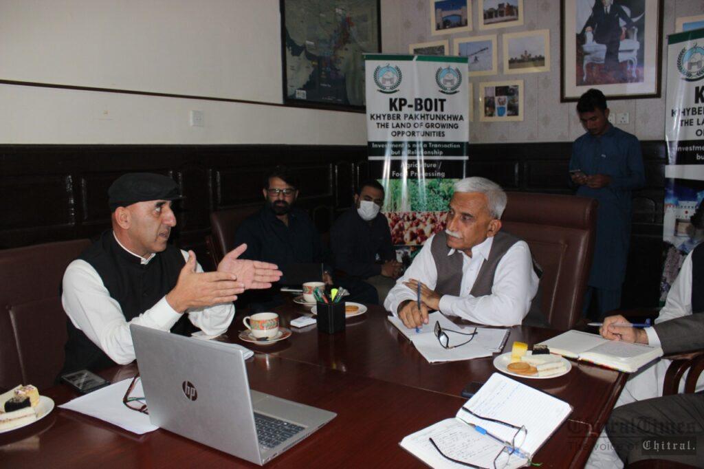 chitraltimes sartaj fpcci meeting with minister hakim