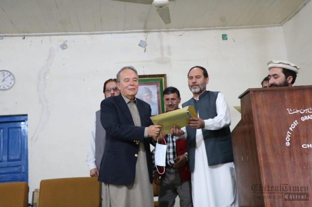 Chitral Times - The voice of Chitral | داد بیداد ۔ معیشت کا معاشی علا ج نہیں۔ڈاکٹر عنا یت اللہ فیضی chitraltimes srsp chief economist speech gdc chitral 2