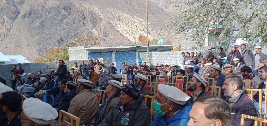 Chitral Times - The voice of Chitral | ڈپٹی کمشنر اپر چترال کا لائن ڈیپارٹمنٹس کے سربراہان کے ساتھ مستوج اور پرواک میں کھلی کچہری کا انعقاد mastuj parwak khule kacheri