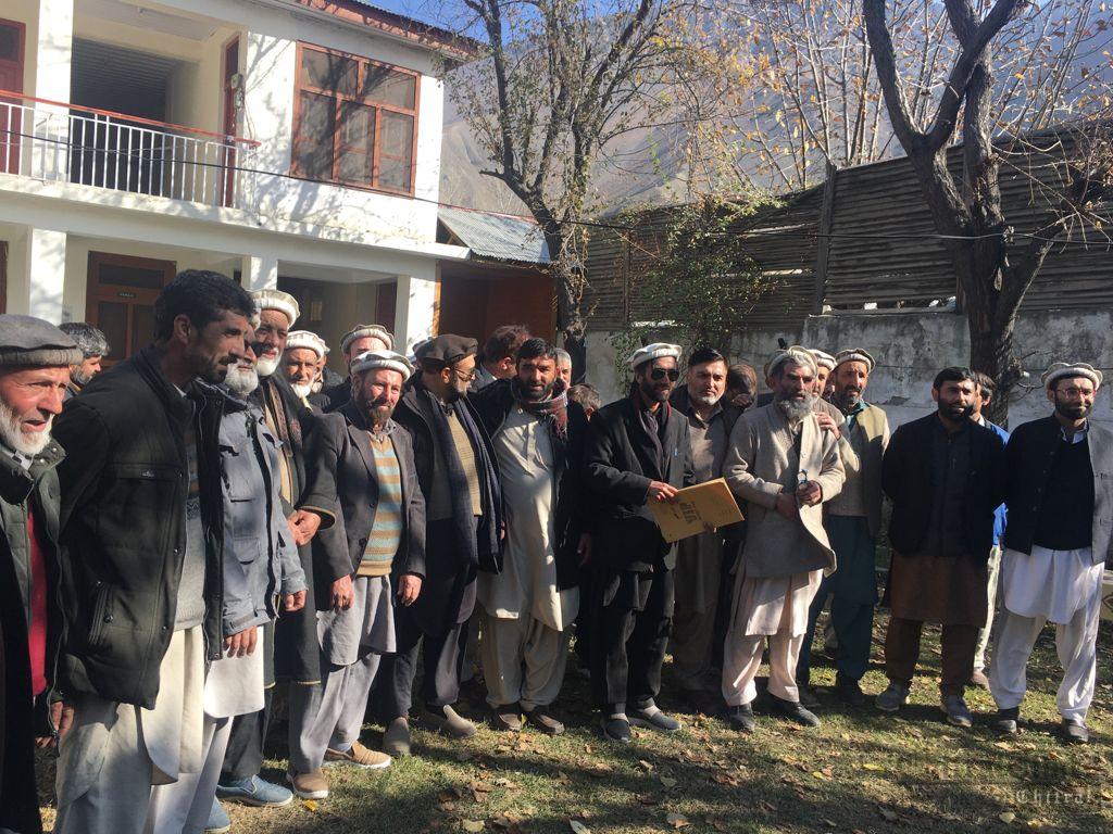 chitraltimes agega protest chitral