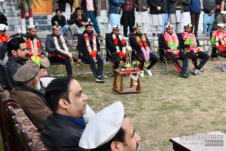 chitraltimes dfa chitral super champion team warm welcome by DC lower Chitral21