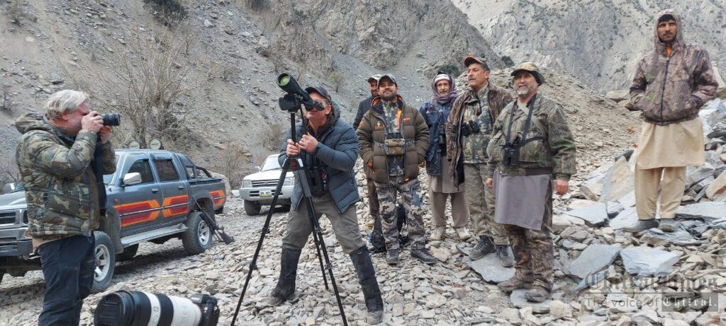 chitraltimes US trophy hunter hunted kashmir markhor toshi conservancy chitral garam chashma road