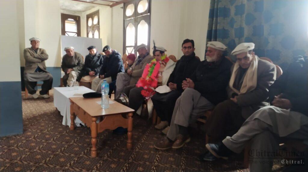 Chitral Times - The voice of Chitral | ڈپٹی کمشنر اپر چترال محمد علی کیلئے اپر چترال کے عوام کی طرف سے الوداعی پارٹی chitraltimes dc upper chitral farewell party3