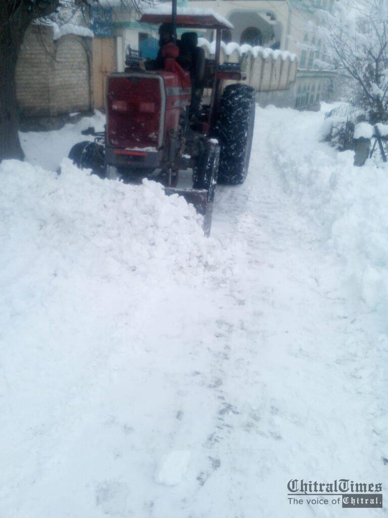 chitraltimes upper chitral CWs road cleared snow 10