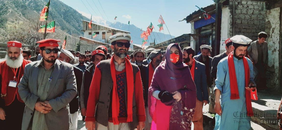 chitraltimes khadija sardar visit madaklasht drosh tehsil31