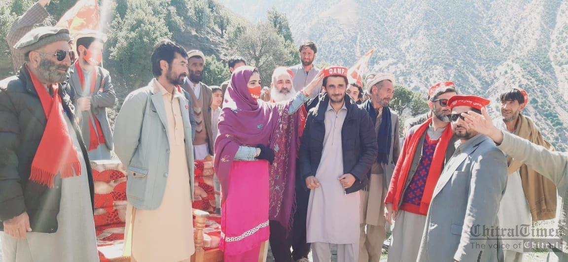 chitraltimes khadija sardar visit madaklasht drosh tehsil61