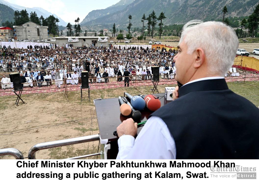 chitraltimes chief minister kpk mahmood addressing public gathering kalam swat