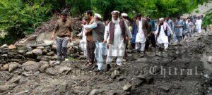 chitraltimes wazir zada visit flood area mishangal danin chitral2