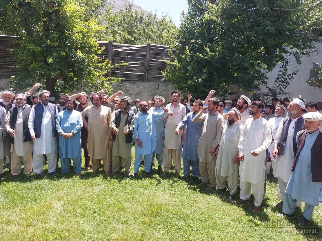 chitraltimes all govt employees protest chitral press club 2