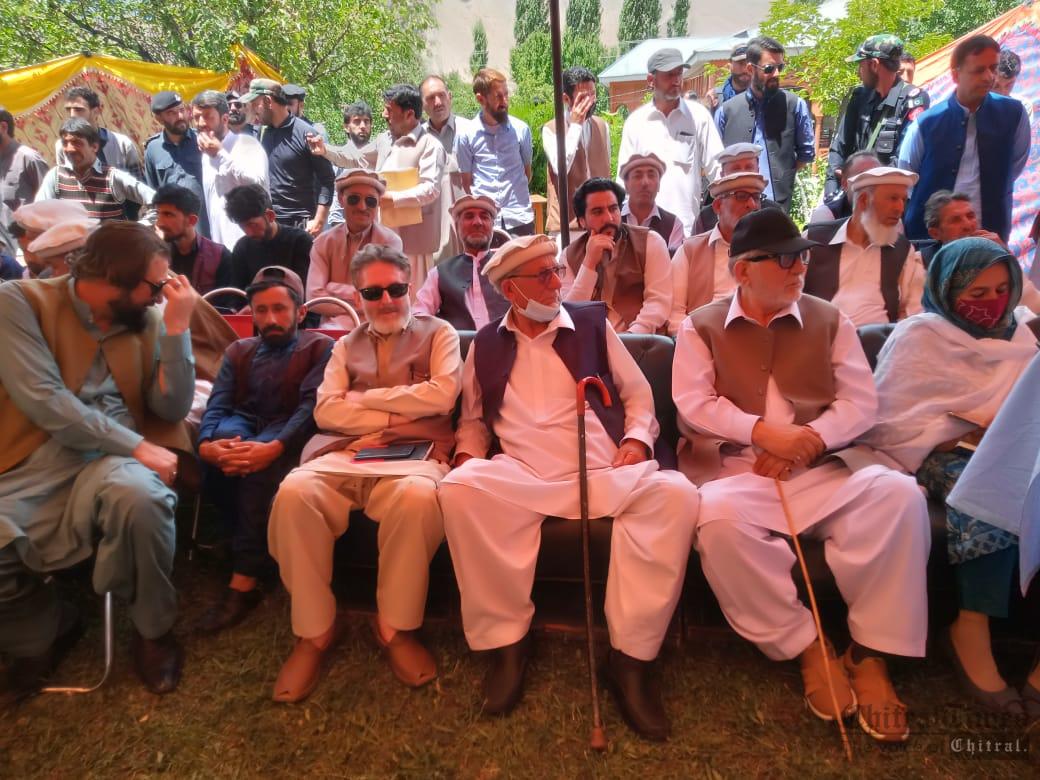chitraltimes upper chitral lg candidates oath taking cermony1