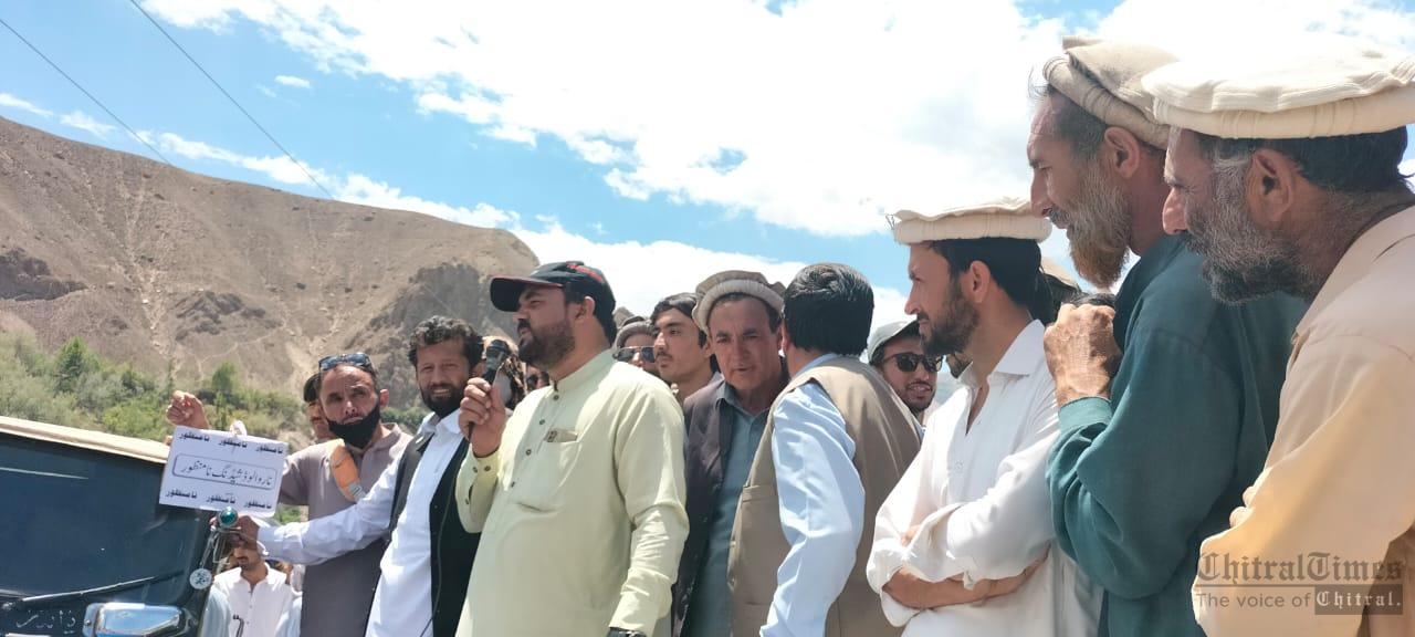 chitraltimes upper chitral protest for electricity