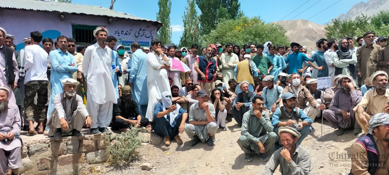chitraltimes upper chitral protest for loadsheeding 11