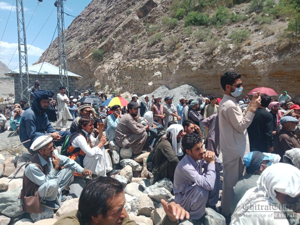 chitraltimes upper chitral protest for loadsheeding 7