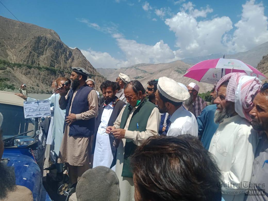 chitraltimes upper chitral protest for loadsheeding 9