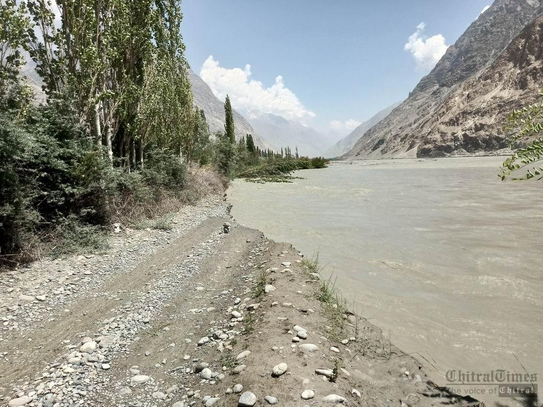 chitraltimes khuzh mastuj road washed away in heavy flood crops6