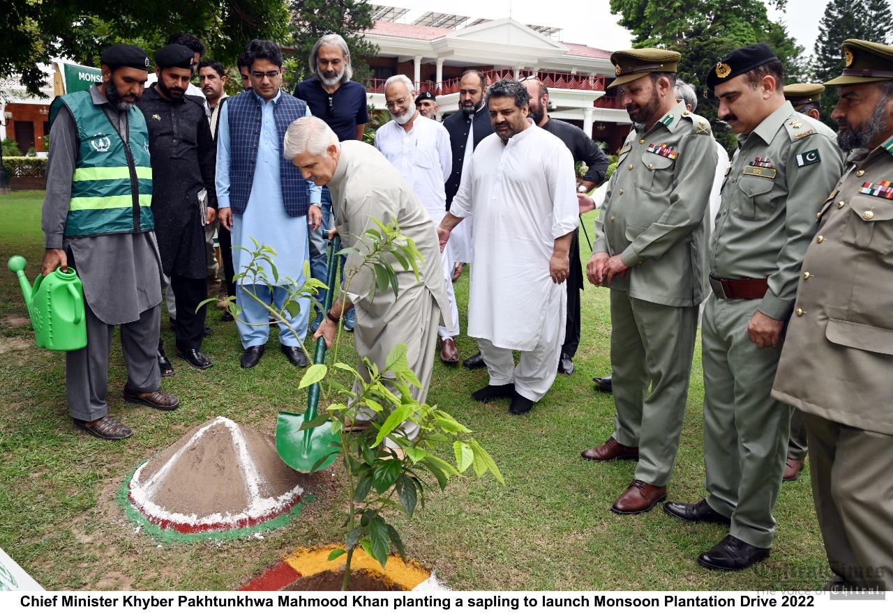 Chitral Times - The voice of Chitral | وزیر اعلی خیبر پختونخوا محمود خان نے  مون سون شجرکاری مہم کا باضابطہ اجرا کر دیا وزیر اعلی خیبر پختونخوا محمود خان نے  مون سون شجرکاری مہم کا باضابطہ اجرا کر دیا