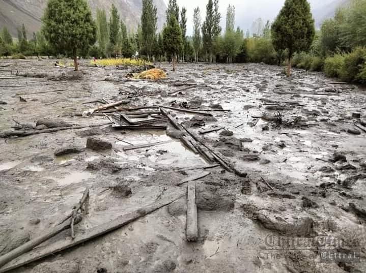 chitraltimes khuzh mastuj flood hit houses 1