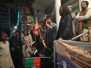 chitraltimes pti protest booni upper chitral on imran call1