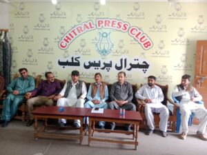 chitraltimes torkhow press confrence in favour of DC upper2