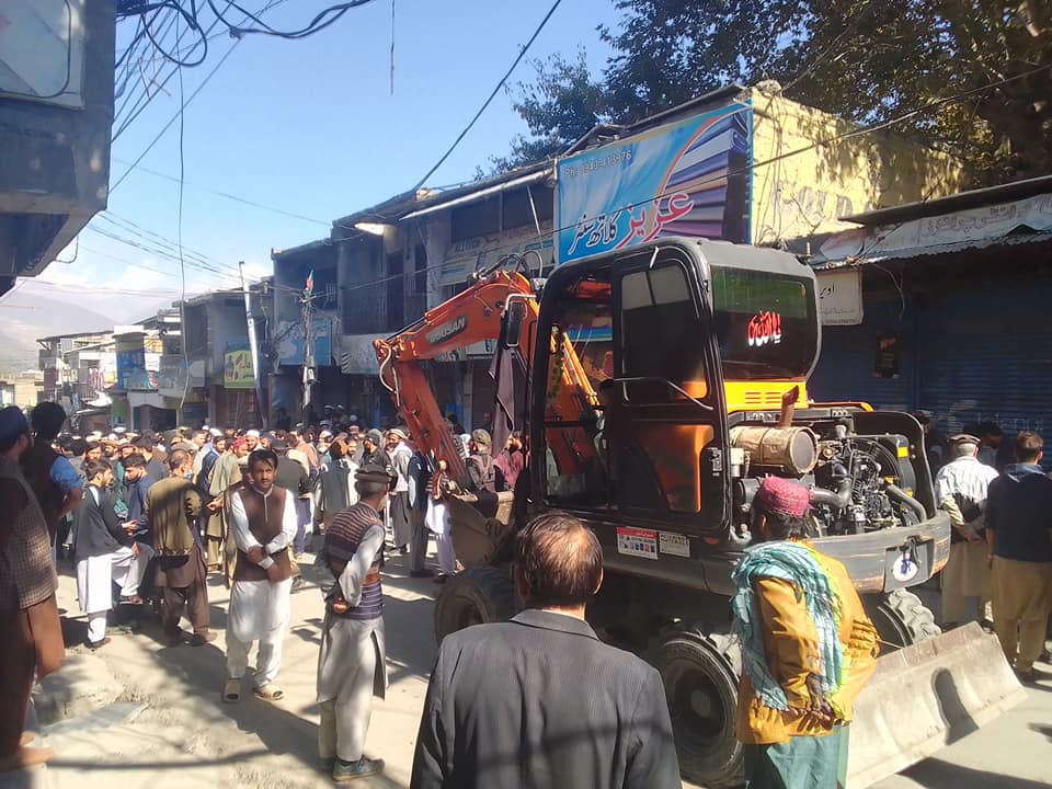 chitraltimes district administration lower chitral anti encrochment drive