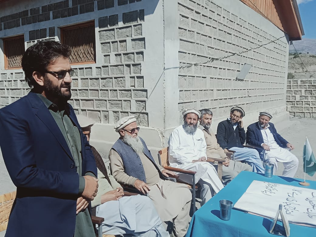chitraltimes primary teachers protest mulkhow chitral upper