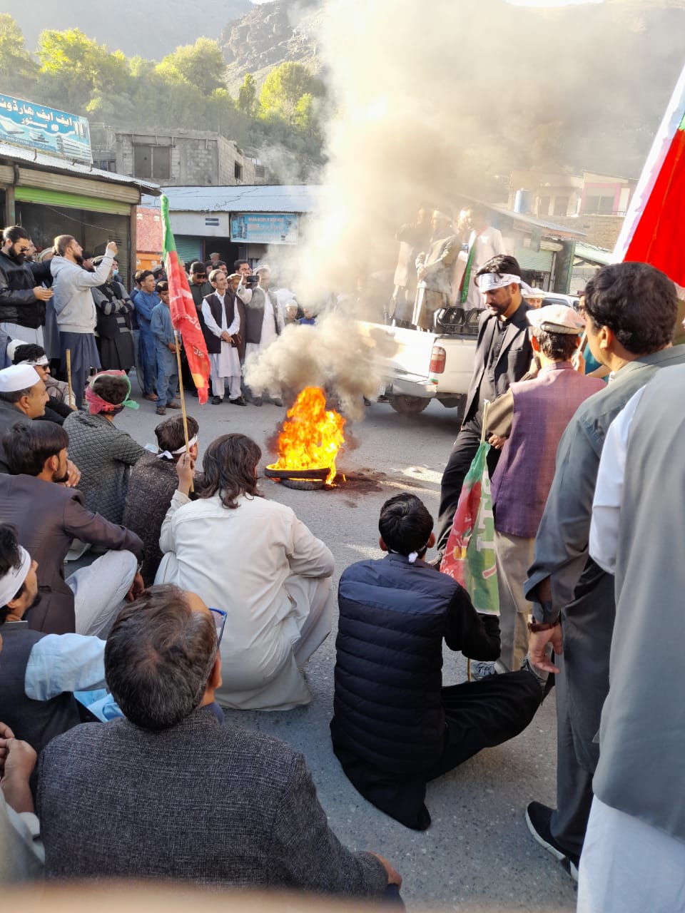 chitraltimes pti protest against election commission chitral city