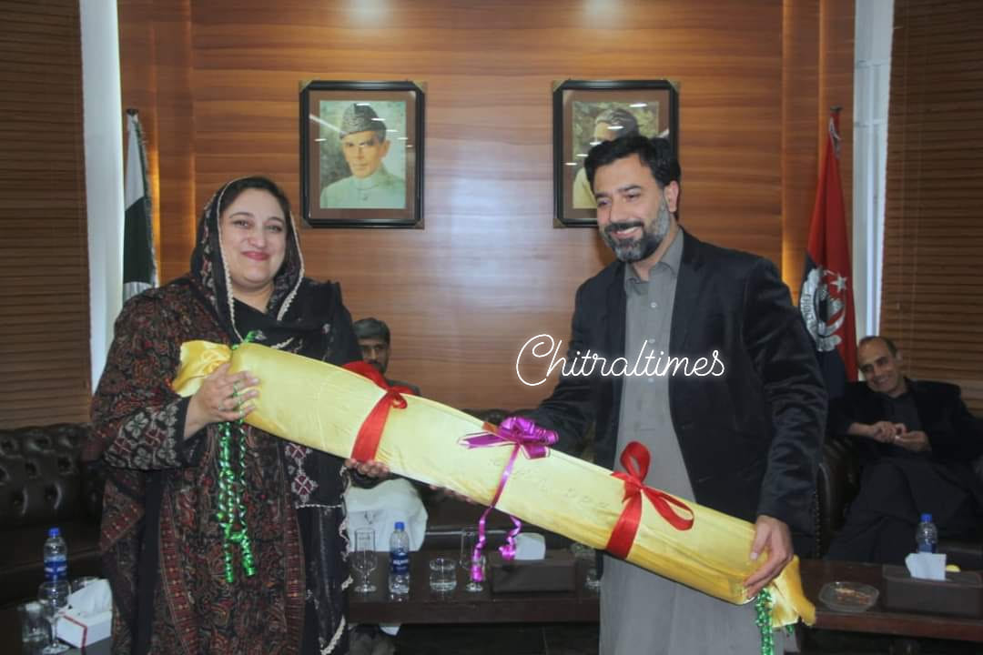 chitraltimes dpo chitral sonia shamroz farewell party dpp