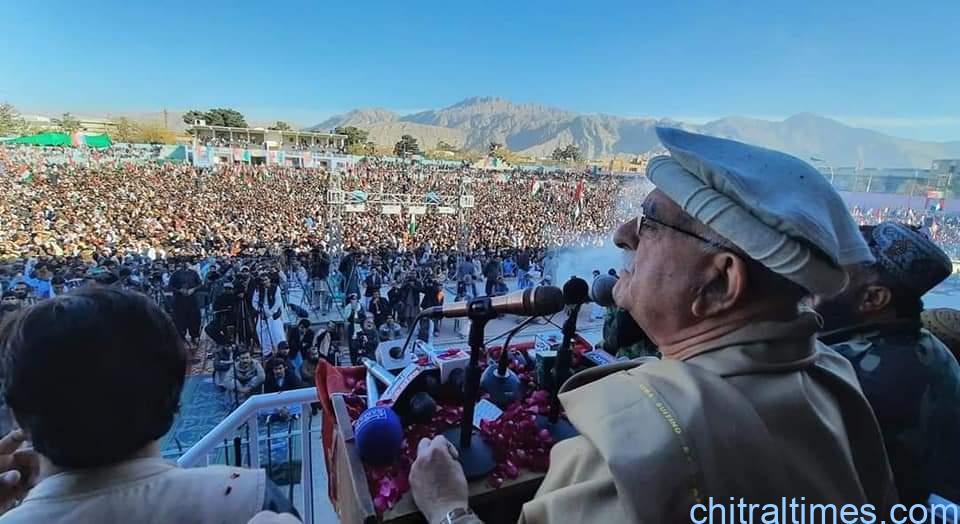 chitraltimes mahmood khan achakzai addressing Queeta