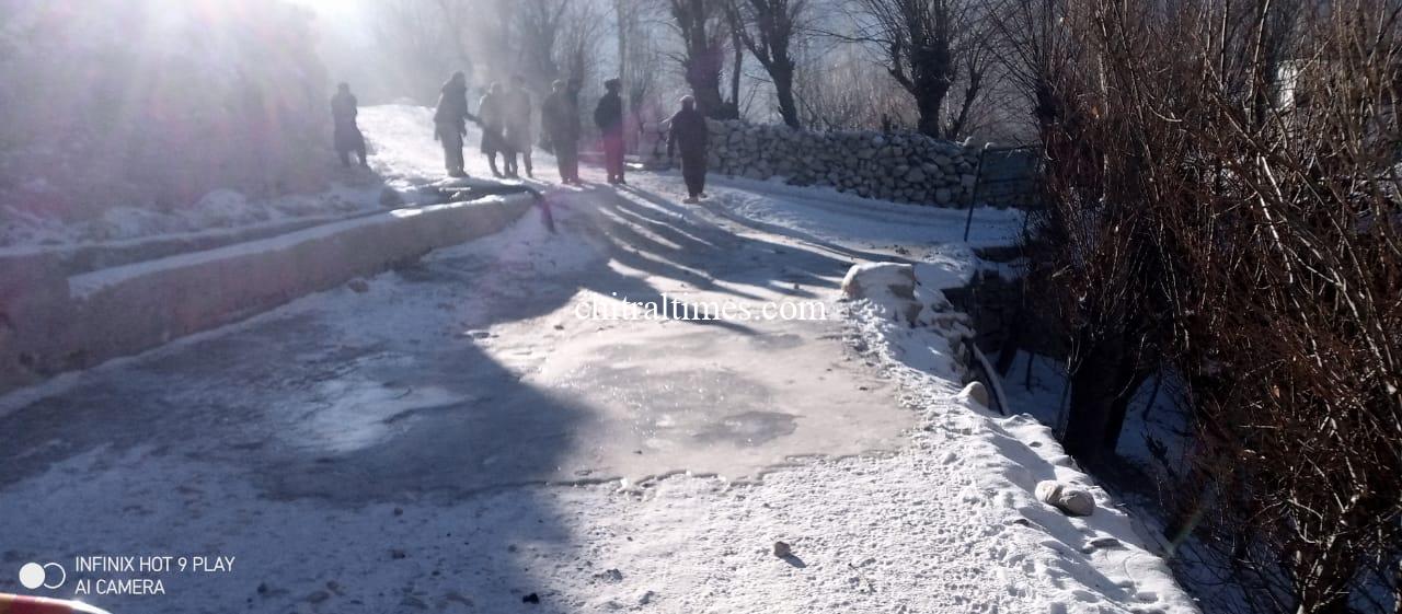 chitraltimes chitral garamchashma gobor road snow 1
