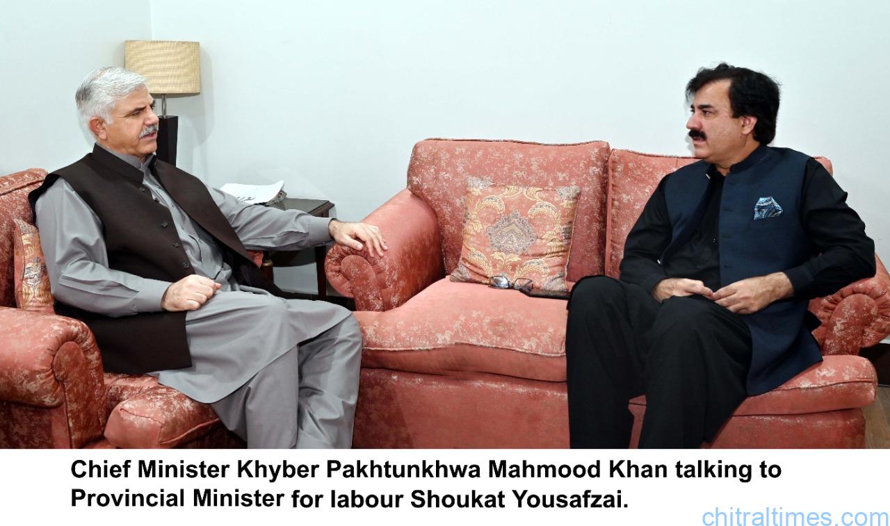 chitraltimes cm talking to minister shaukat yousufzai labor