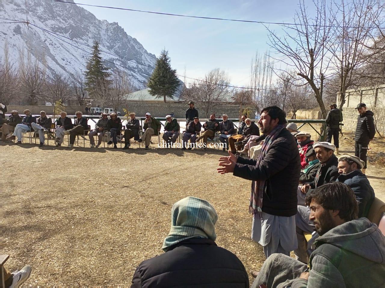 chitraltimes upper chitral bijli meeting chaired by dc upper muhammad ali 2