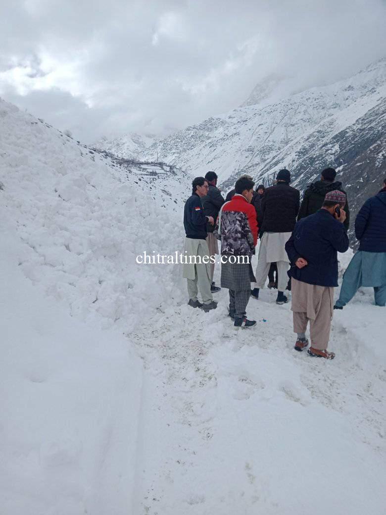 chitraltimes booni torkhow road snow 3
