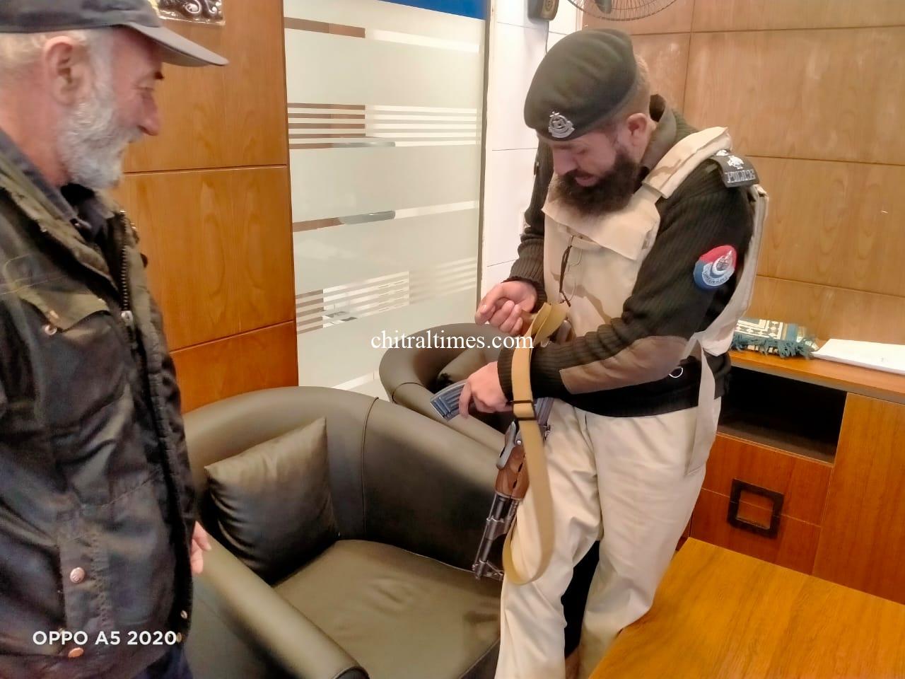 chitraltimes police security checking drosh 2