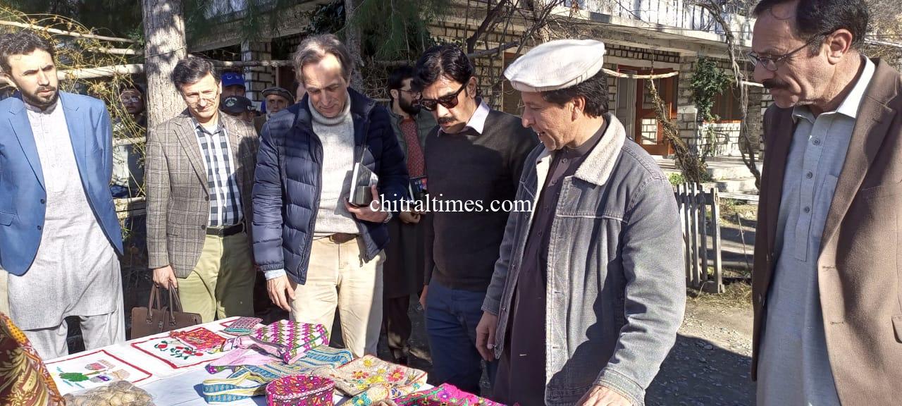 chitraltimes un coordinator for pakistan visits drosh chitral 4
