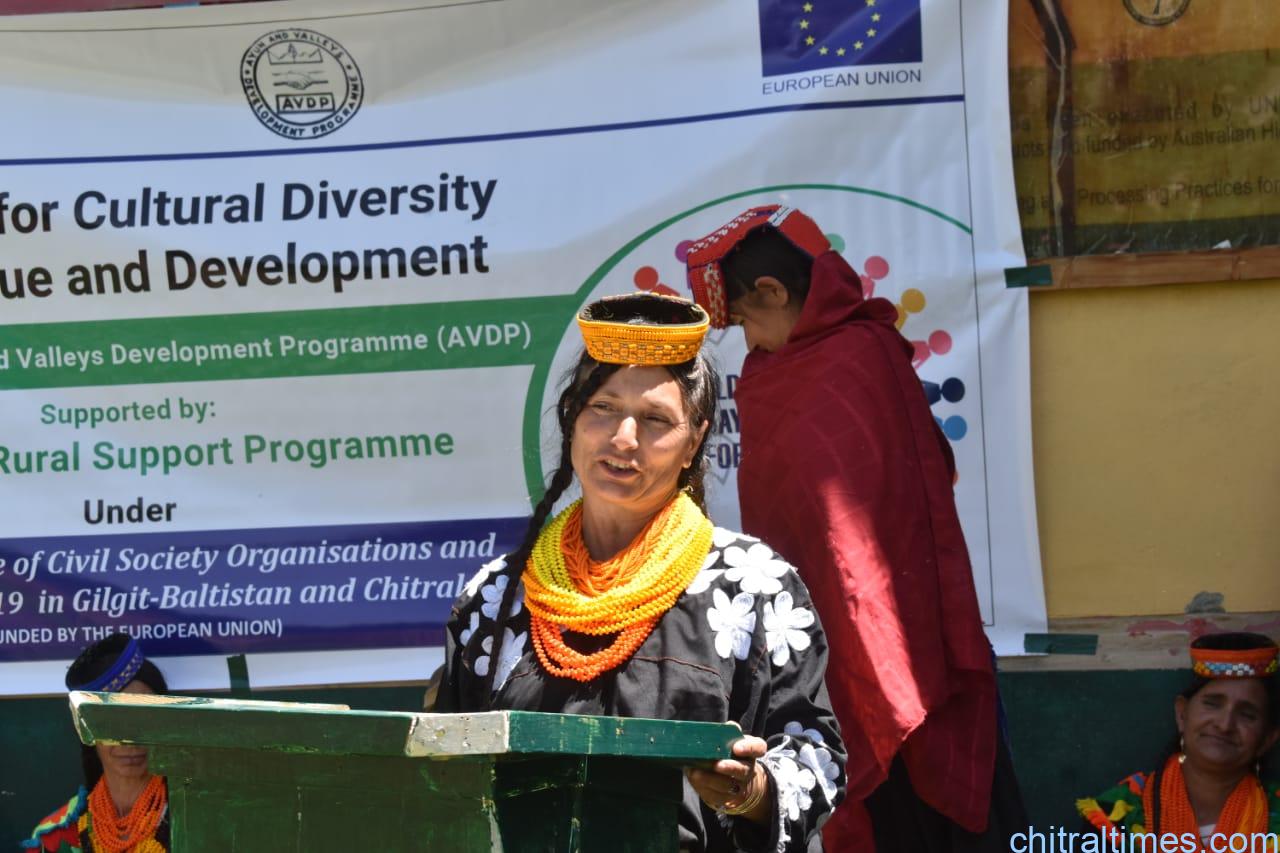 chitraltimes akrsp meeting on world cultural diversity in kalash valley 8