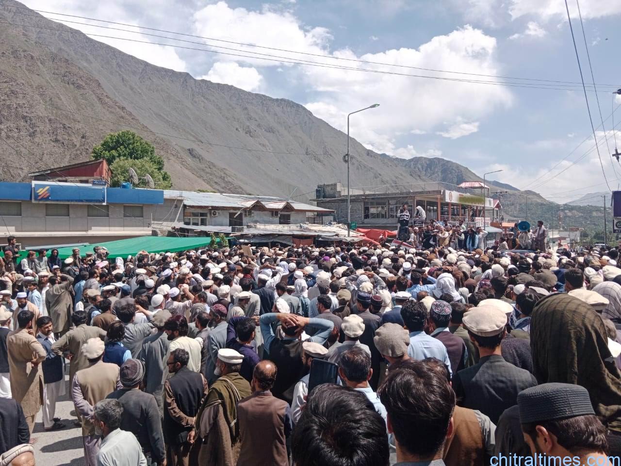 chitraltimes chitral protest rally against wheat price hike and flour shortage 5