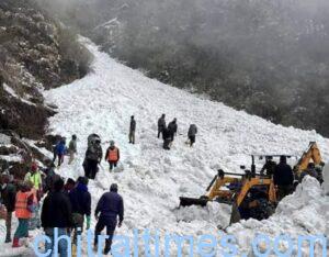chitraltimes gb avalanch hit 10 dies 10 injured 2