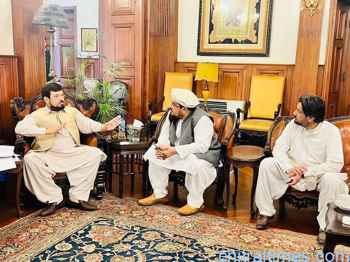 chitraltimes mpa hidayat meeting with governor kp2