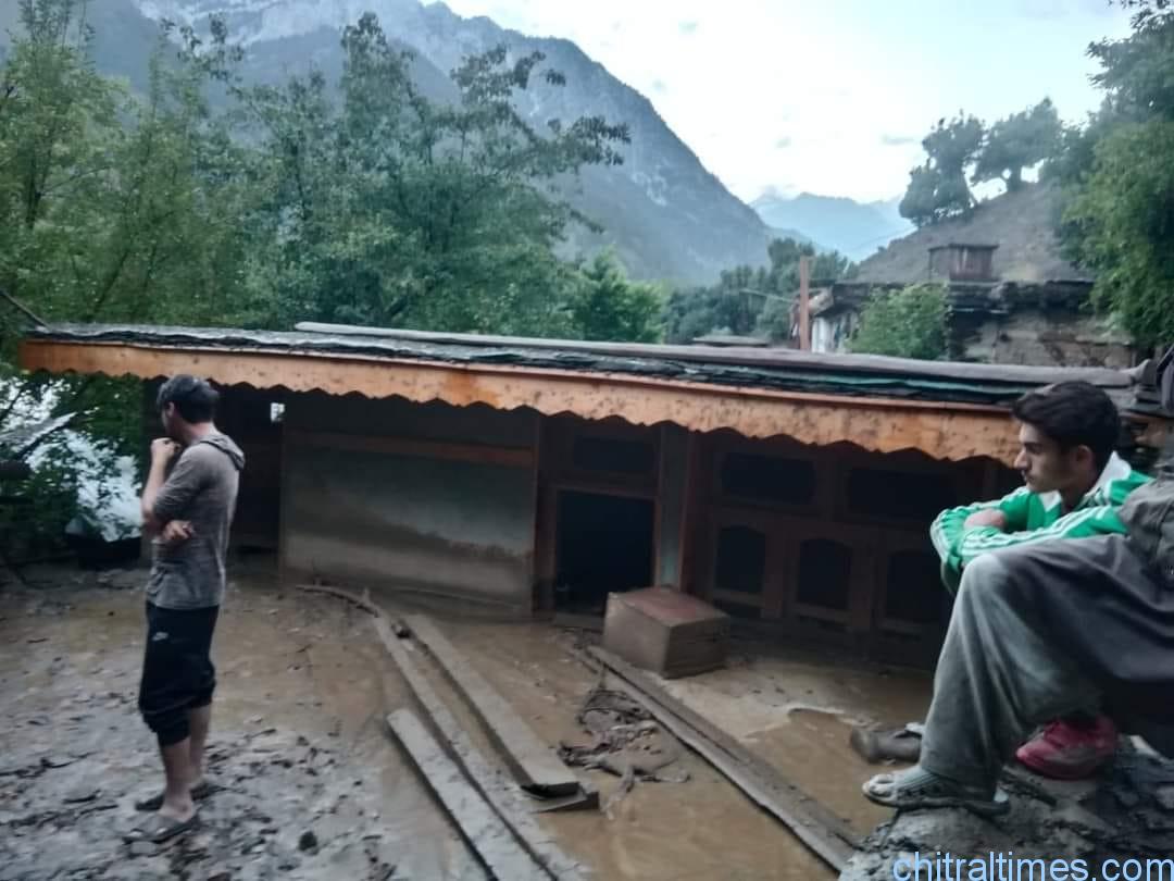 chitraltimes chitral flood and damages road block 23
