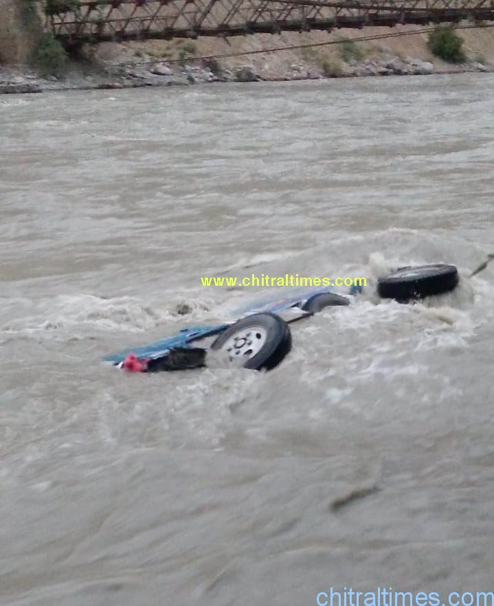 chitraltimes mazda vehicle plunged into river chitral at charun bridge one dies 2