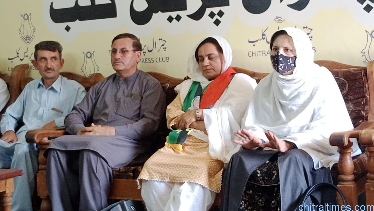 chitraltimes ppp chitral saleem khan press confrence sifat gul joined ppp 1
